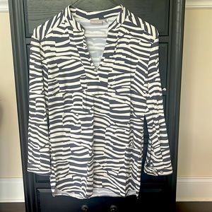 Like new Ellie Kai top. Size 0